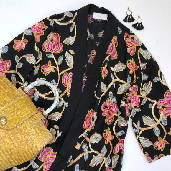 Evereve Tops - EverEve Braeve Floral Embroidered Kimono